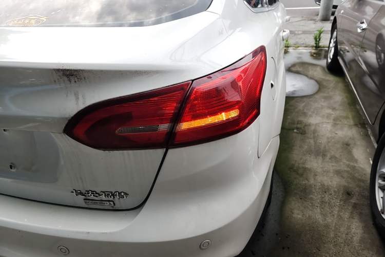 Used Ford Focus 2017 Sedan EcoBoost 180 Automatic Elite Model Right Rear Taillight