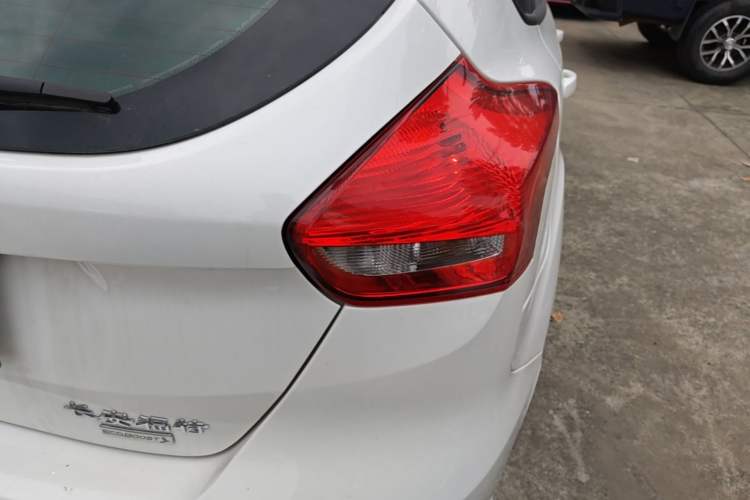 Used Ford Focus 2017 1.5T CTCC White and Black Limited Edition Right Rear Taillight