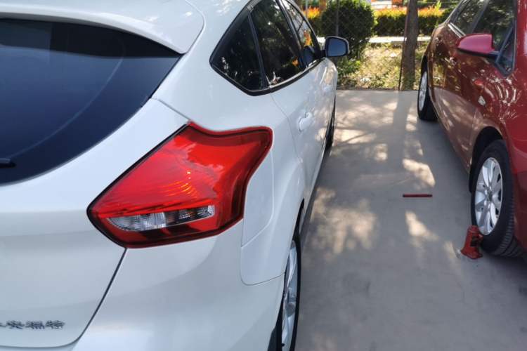 Used Ford Focus 2017 Hatchback 1.6L Automatic Comfort Plus SmartDrive Edition Right Rear Taillight