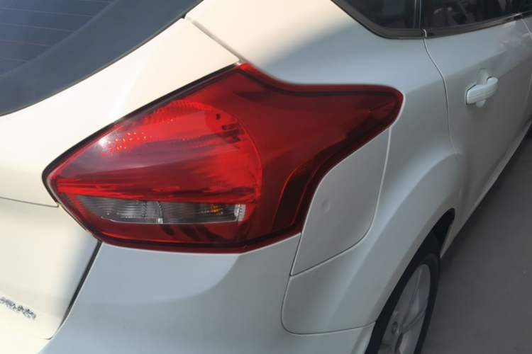 Used Ford Focus 2017 Hatchback 1.6L Manual Comfort Plus SmartDrive Edition Right Rear Taillight