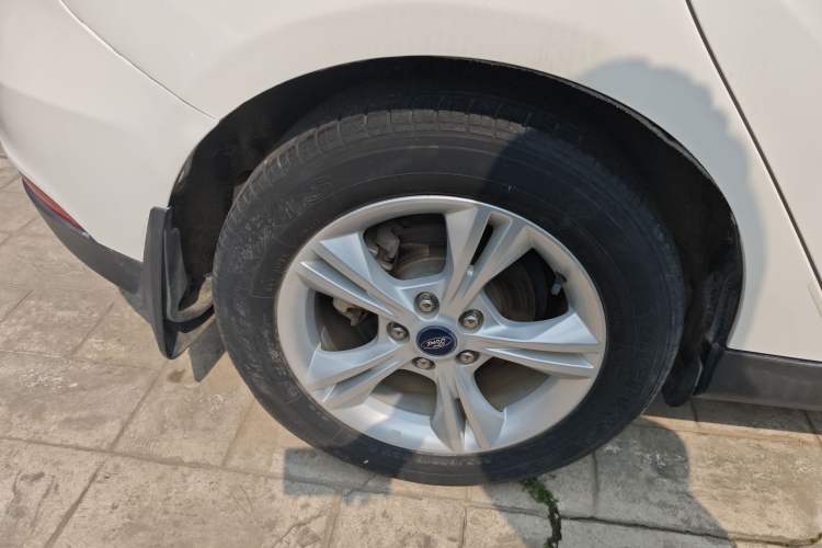 Used Ford Focus 2017 Hatchback 1.6L Automatic Comfort Plus SmartDrive Edition Right Rear Wheel Hub