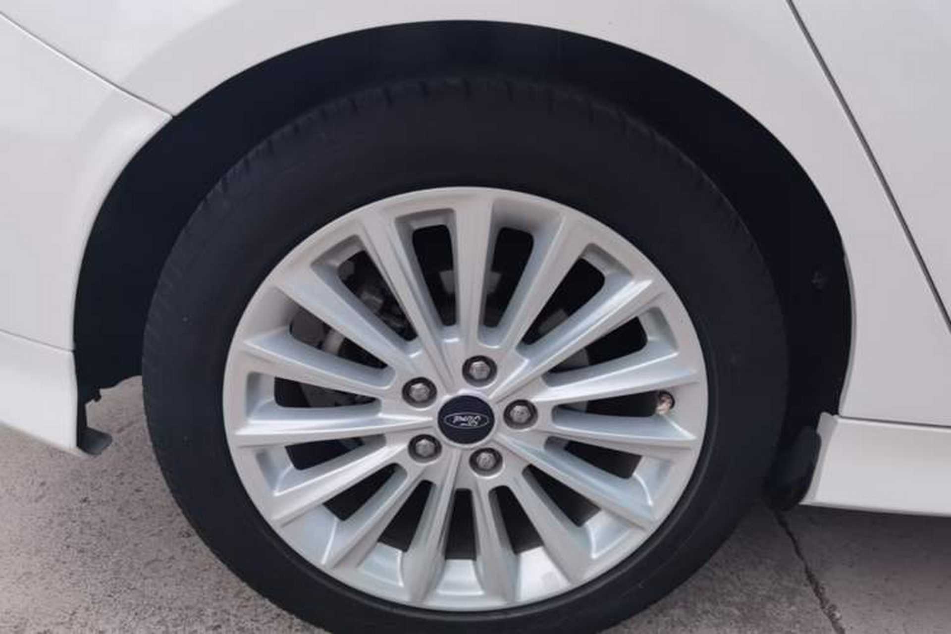 Used Ford Focus 2017 Hatchback EcoBoost 180 Automatic Sport Model Right Rear Wheel Hub
