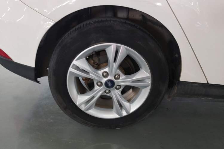 Used Ford Focus 2017 Hatchback 1.6L Automatic Comfort Plus SmartDrive Edition Right Rear Wheel Hub