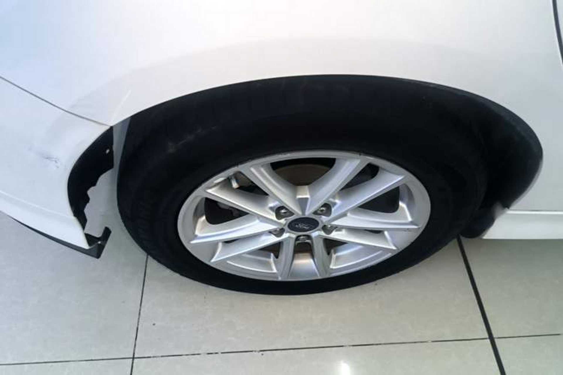 Used Ford Focus 2017 Hatchback 1.6L Automatic Fashion Edition Smart Drive Version Right Rear Wheel Hub