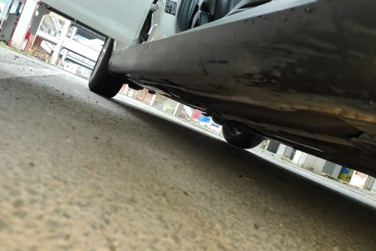 Used Ford Focus 2017 Sedan 1.6L Manual Fashion Edition Smart Drive Version Right Side Sill