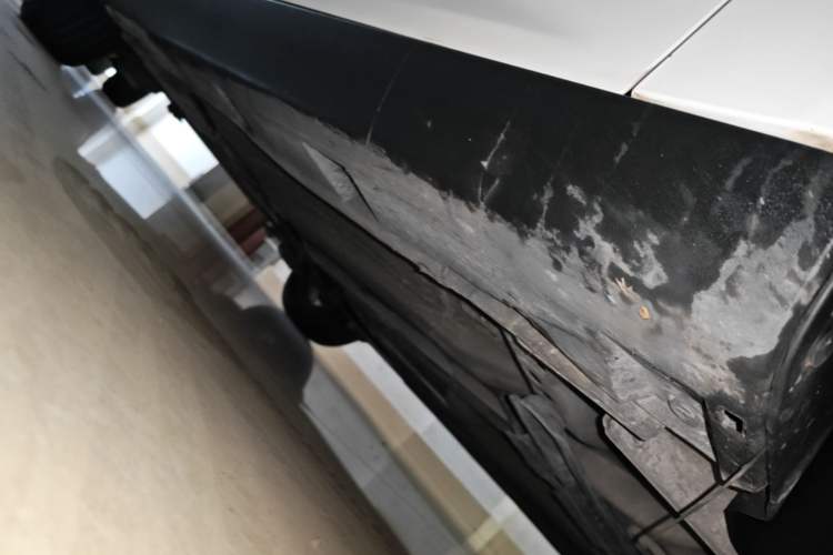 Used Ford Focus 2017 Sedan 1.6L Automatic Fashion Edition Smart Drive Version Right Side Sill