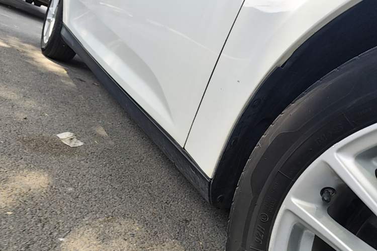 Used Ford Focus 2017 Sedan EcoBoost 180 Automatic Elite Model Right Side Sill