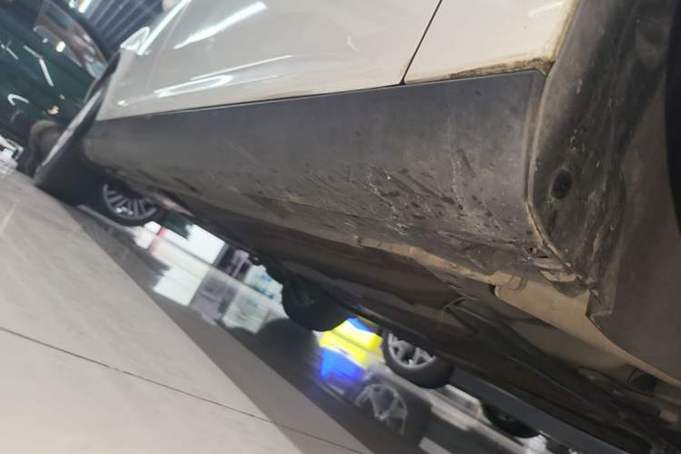 Used Ford Focus 2017 Sedan 1.6L Automatic Fashion Edition Smart Drive Version Right Side Sill