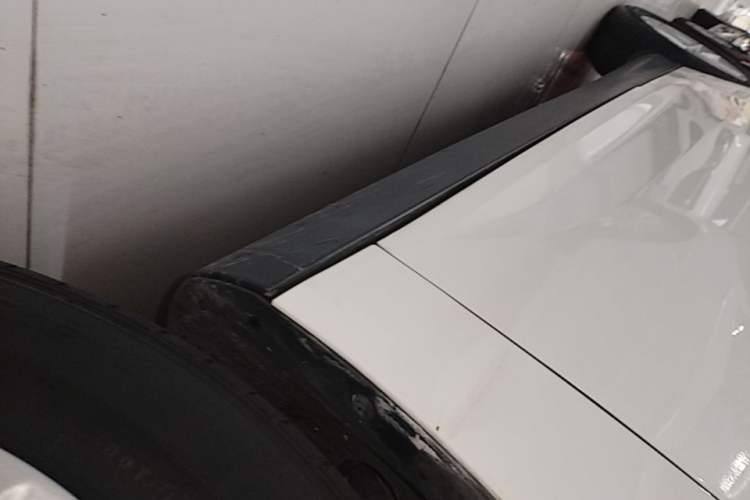 Used Ford Focus 2017 Sedan 1.6L Manual Fashion Edition Smart Drive Version Right Side Sill