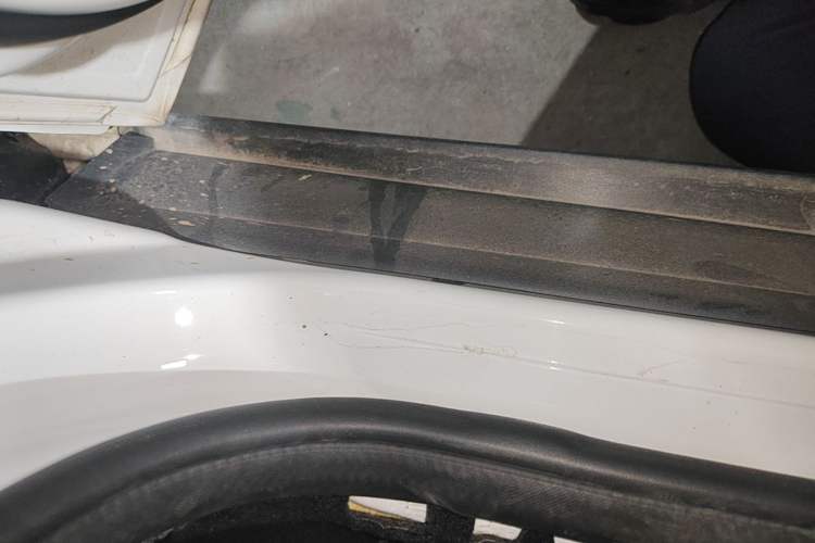 Used Ford Focus 2017 Sedan EcoBoost 180 Automatic Elite Model Right Side Sill