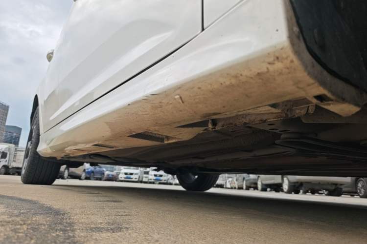 Used Ford Focus 2017 1.5T CTCC White and Black Limited Edition Right Side Sill