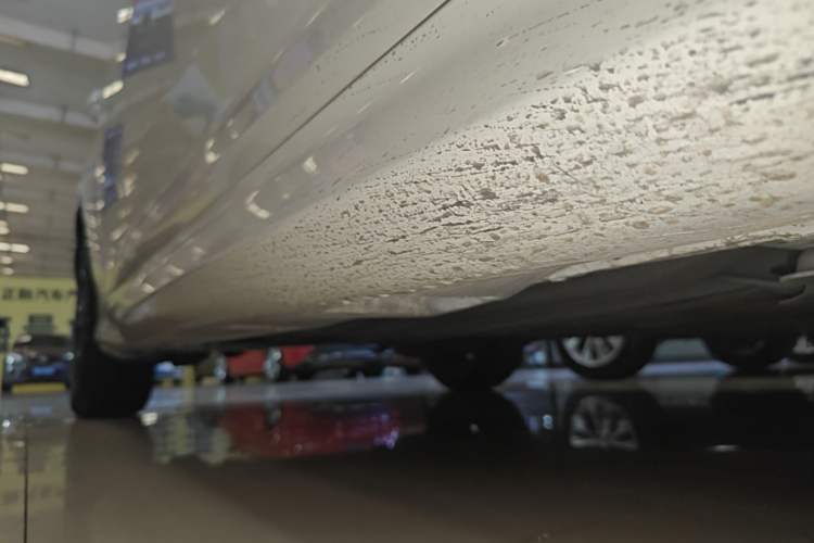 Used Ford Focus 2017 1.5T CTCC White and Black Limited Edition Right Side Sill