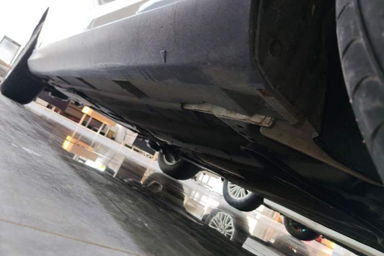 Used Ford Focus 2017 Hatchback 1.6L Automatic Fashion Edition Smart Drive Version Right Side Sill