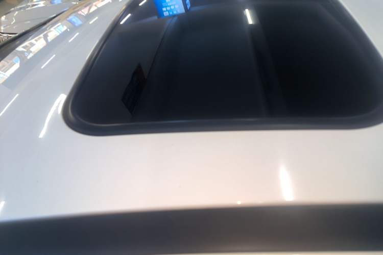 Used Ford Focus 2017 Hatchback 1.6L Automatic Fashion Edition Smart Drive Version Roof