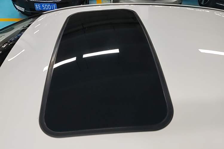 Used Ford Focus 2017 Sedan EcoBoost 125 Automatic Supreme Style SmartDrive Edition Roof