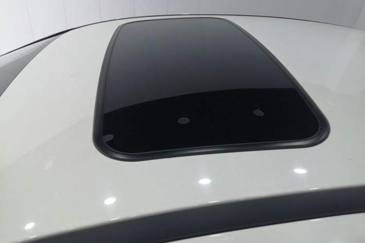 Used Ford Focus 2017 Sedan 1.6L Automatic Fashion Edition Smart Drive Version Roof