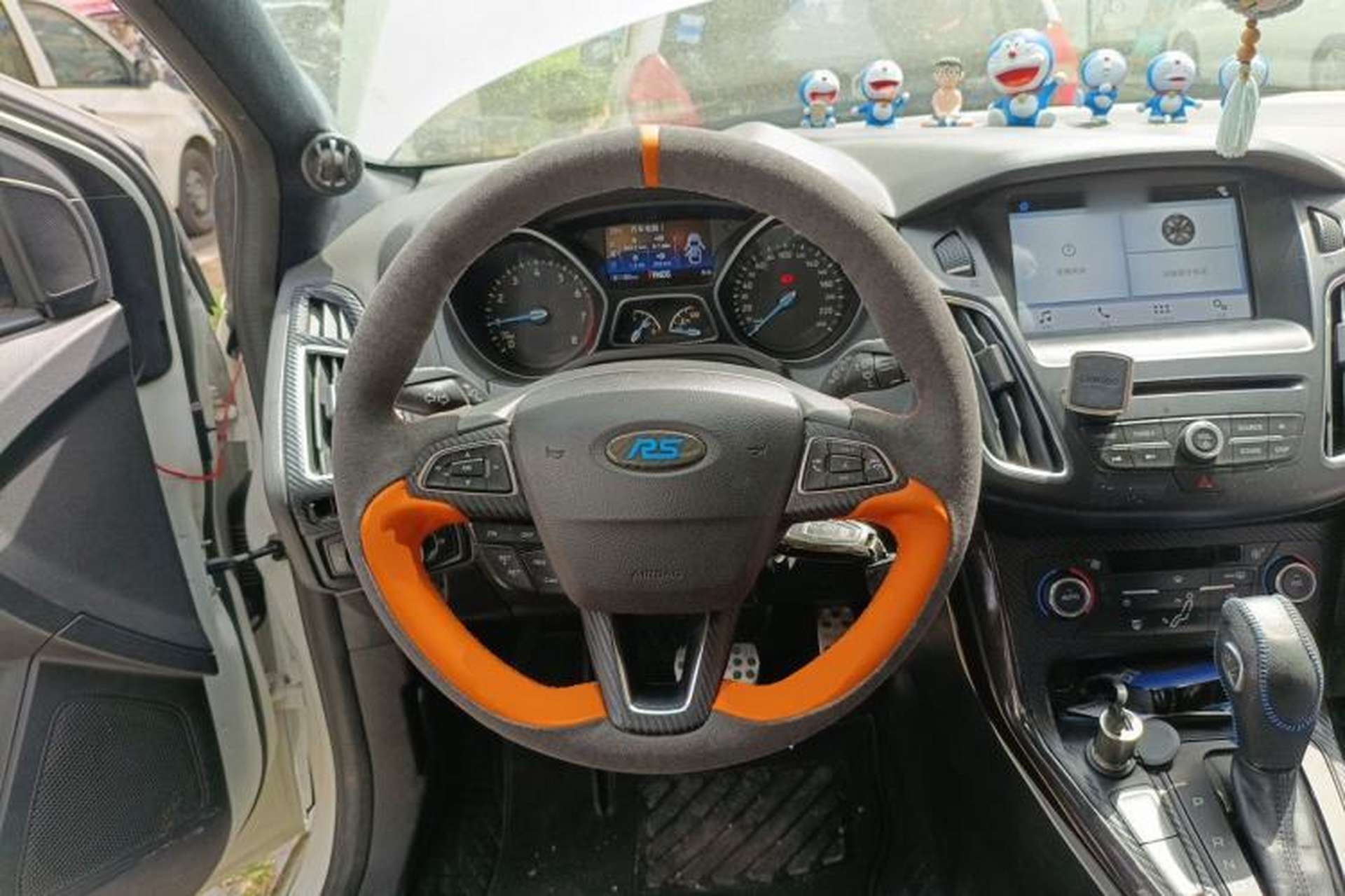 Used Ford Focus 2017 Hatchback EcoBoost 180 Automatic Elite Model Steering Wheel