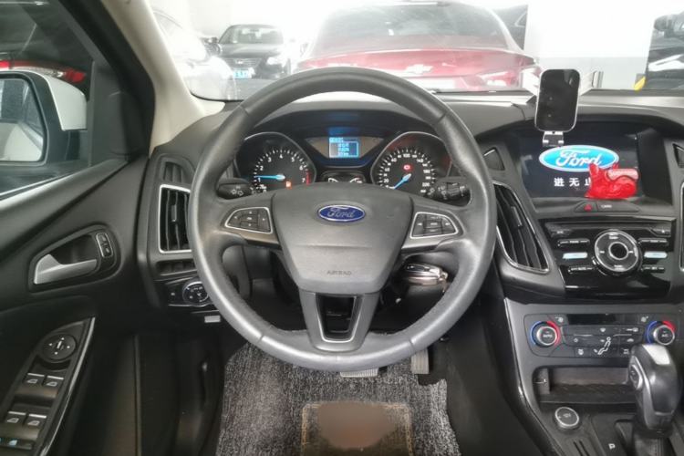 Used Ford Focus 2017 Sedan 1.6L Automatic Fashion Edition Smart Drive Version Steering Wheel