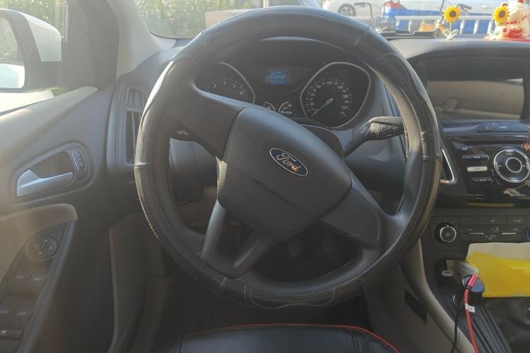 Used Ford Focus 2017 Sedan 1.6L Manual Comfort Plus SmartDrive Edition Steering Wheel