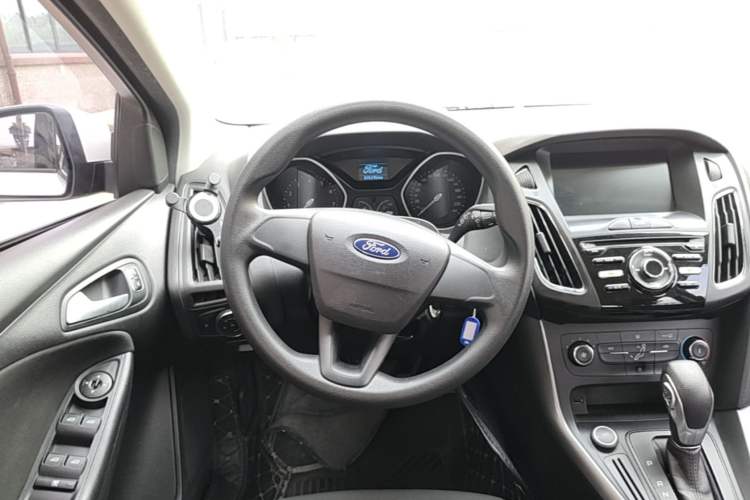 Used Ford Focus 2017 Hatchback 1.6L Automatic Comfort Plus SmartDrive Edition Steering Wheel