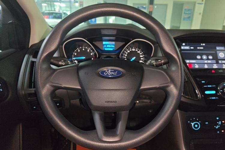Used Ford Focus 2017 Hatchback 1.6L Automatic Comfort Plus SmartDrive Edition Steering Wheel