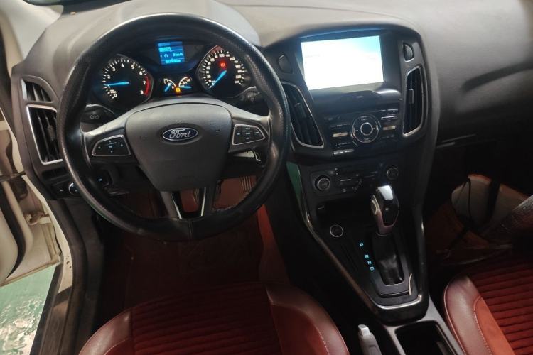 Used Ford Focus 2017 Sedan 1.6L Automatic Fashion Edition Smart Drive Version Steering Wheel