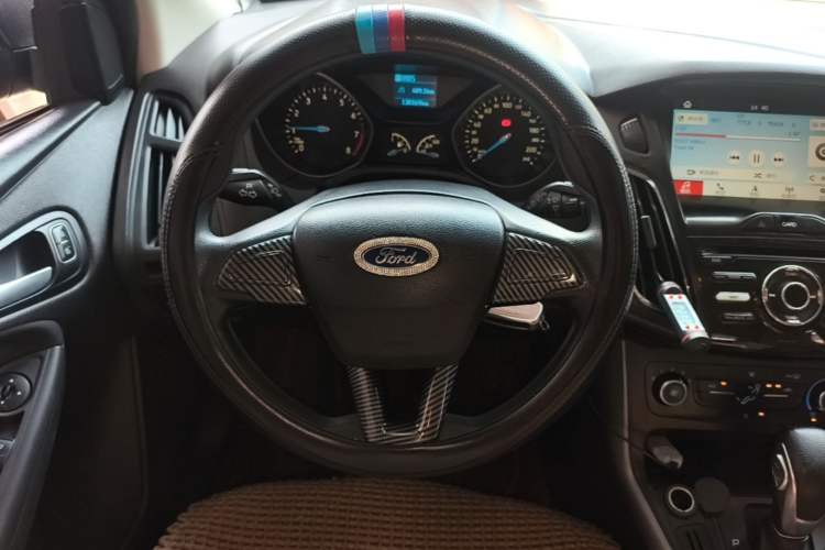 Used Ford Focus 2017 Hatchback 1.6L Automatic Comfort Plus SmartDrive Edition Steering Wheel