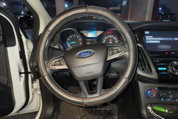 Used Ford Focus 2017 Sedan 1.6L Manual Fashion Edition Smart Drive Version Steering Wheel