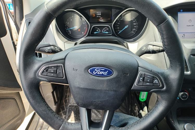 Used Ford Focus 2017 Sedan EcoBoost 180 Automatic Elite Model Steering Wheel