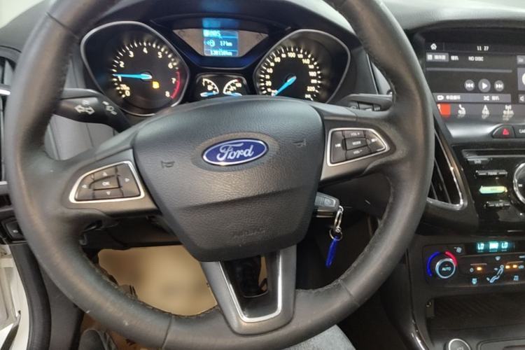 Used Ford Focus 2017 Sedan 1.6L Automatic Fashion Edition Smart Drive Version Steering Wheel