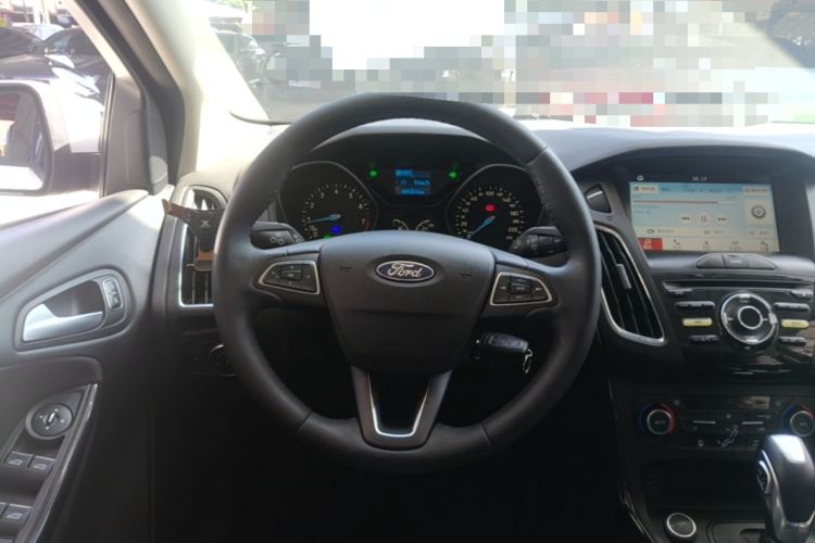 Used Ford Focus 2017 Sedan EcoBoost 125 Automatic Supreme Style SmartDrive Edition Steering Wheel