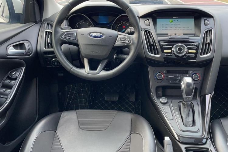 Used Ford Focus 2017 Hatchback EcoBoost 125 Automatic - Ultra-Powerful Style Edition with Smart Drive Features Steering Wheel