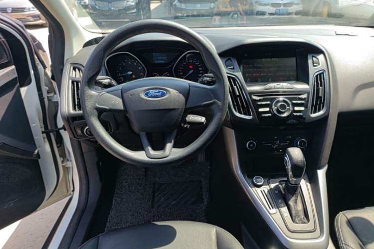 Used Ford Focus 2017 Hatchback 1.6L Automatic Comfort Plus SmartDrive Edition Steering Wheel