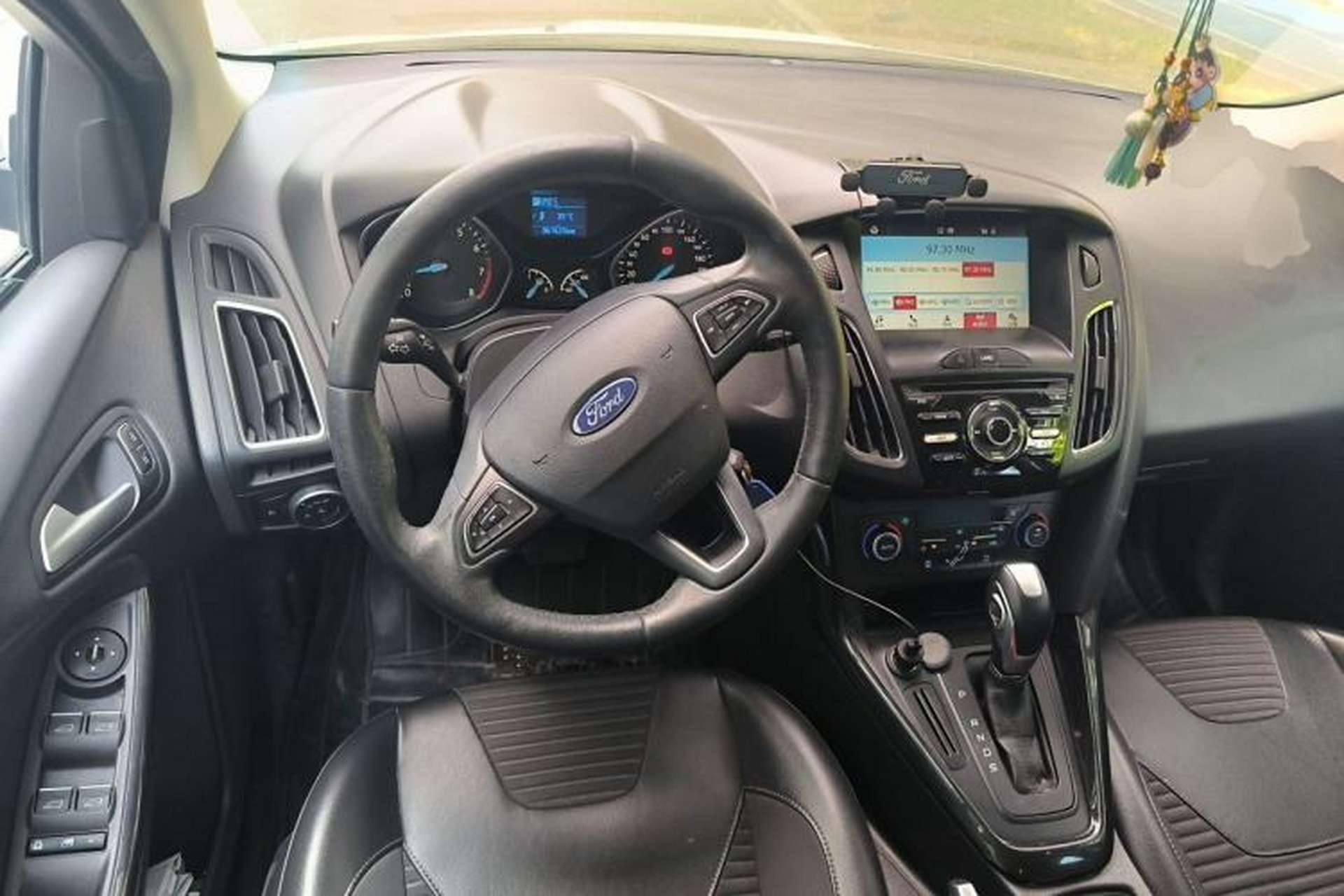Used Ford Focus 2017 Hatchback 1.6L Automatic Fashion Edition Smart Drive Version Steering Wheel