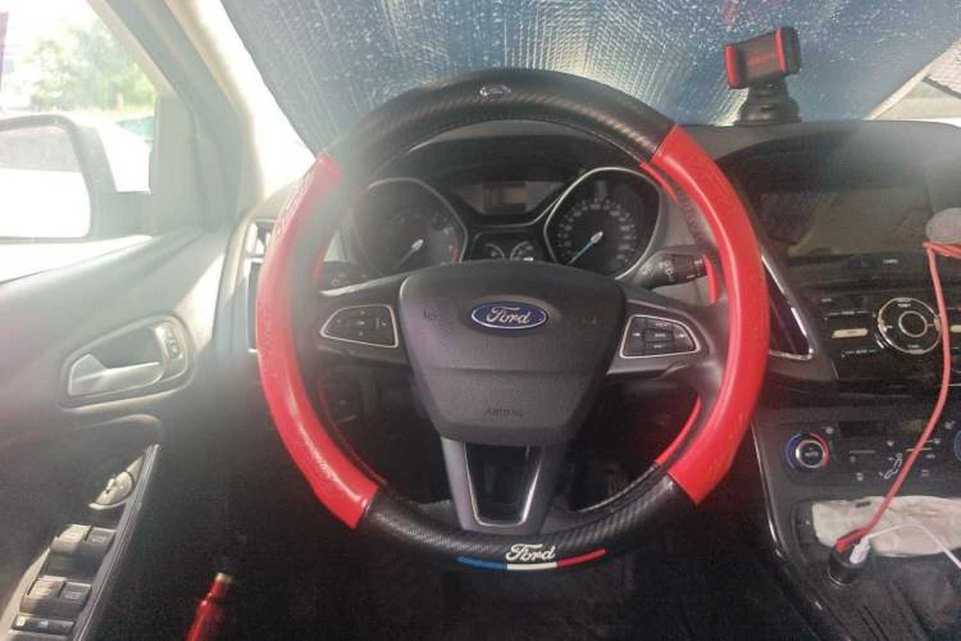 Used Ford Focus 2017 Sedan EcoBoost 125 Manual – Ultra-Style Edition with SmartDrive Features Steering Wheel