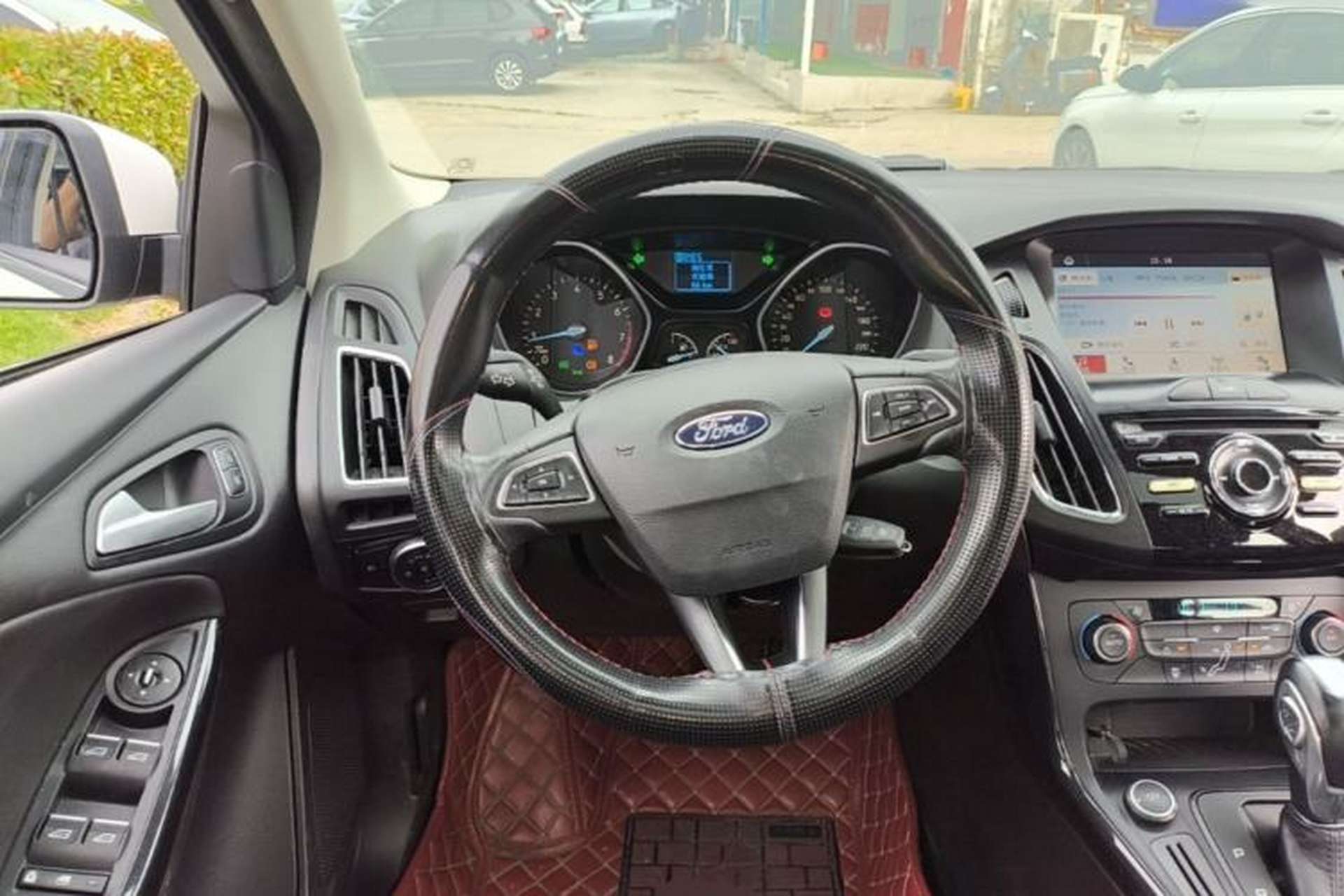 Used Ford Focus 2017 Hatchback 1.6L Automatic Fashion Edition Smart Drive Version Steering Wheel