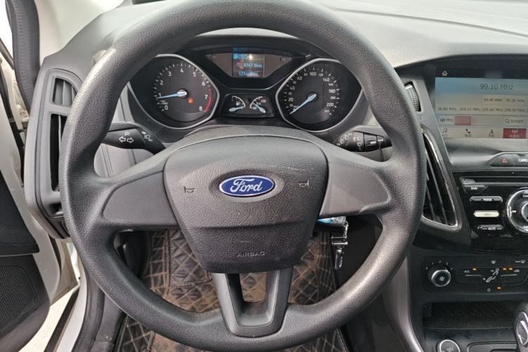 Used Ford Focus 2017 Hatchback 1.6L Automatic Comfort Plus SmartDrive Edition Steering Wheel