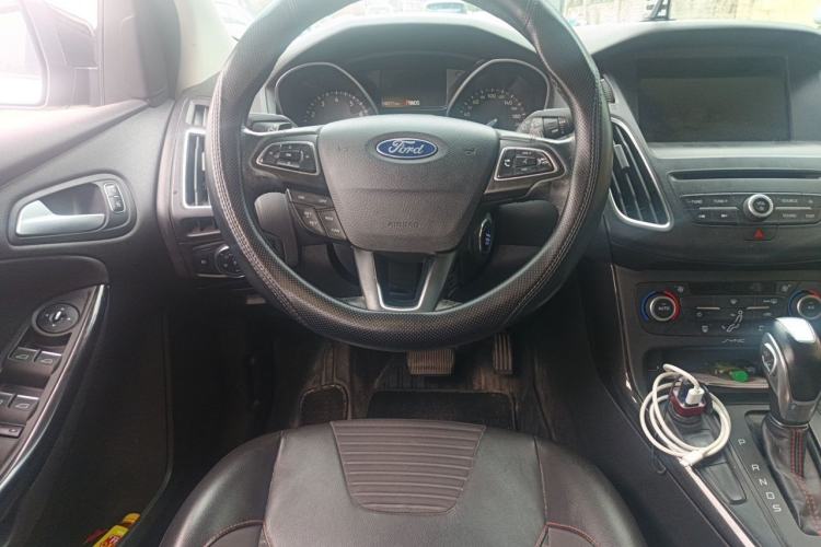 Used Ford Focus 2017 1.5T CTCC White and Black Limited Edition Steering Wheel