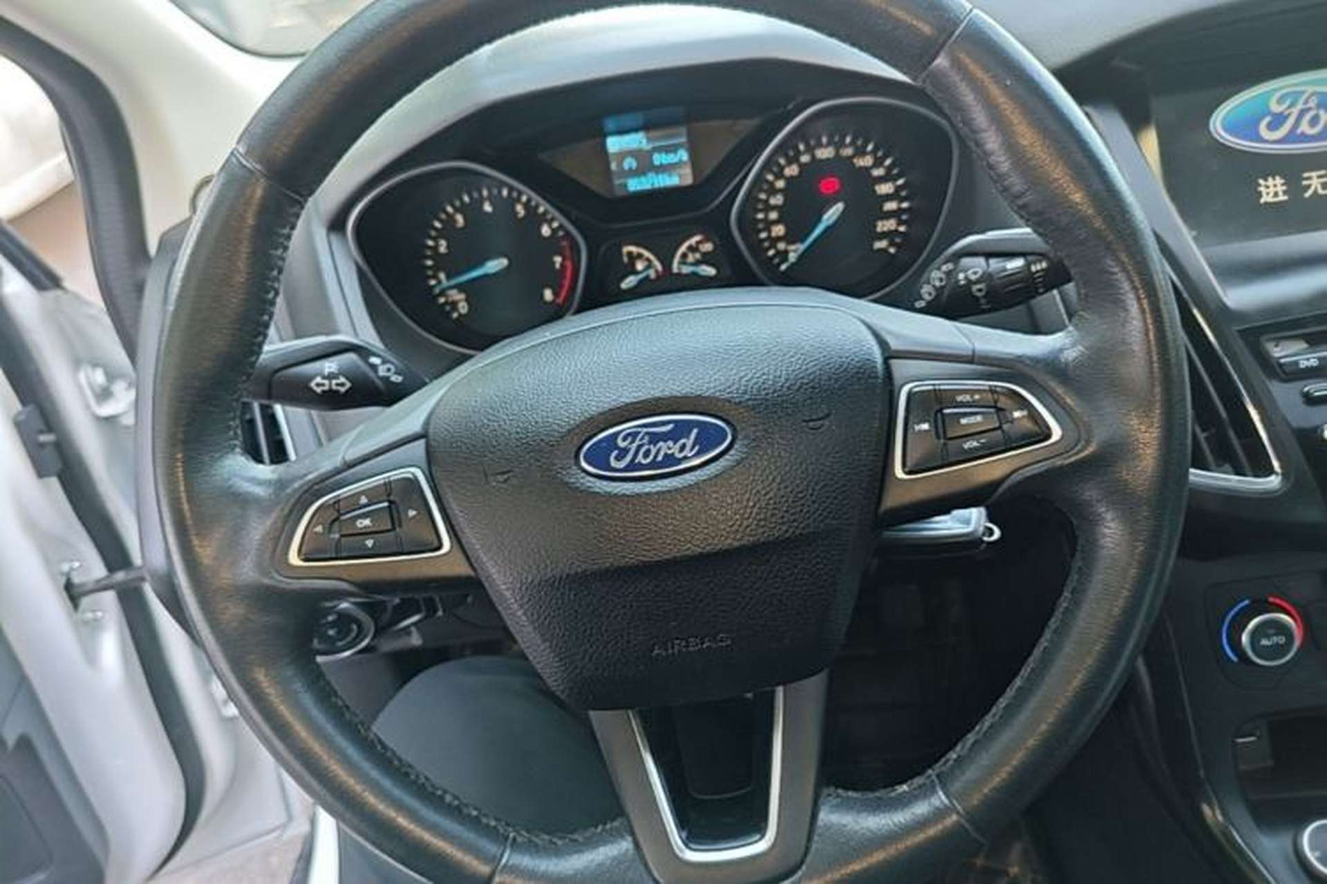 Used Ford Focus 2017 Hatchback 1.6L Automatic Fashion Edition Smart Drive Version Steering Wheel