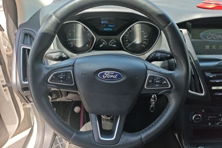 Used Ford Focus 2017 Hatchback 1.6L Automatic Fashion Edition Smart Drive Version Steering Wheel