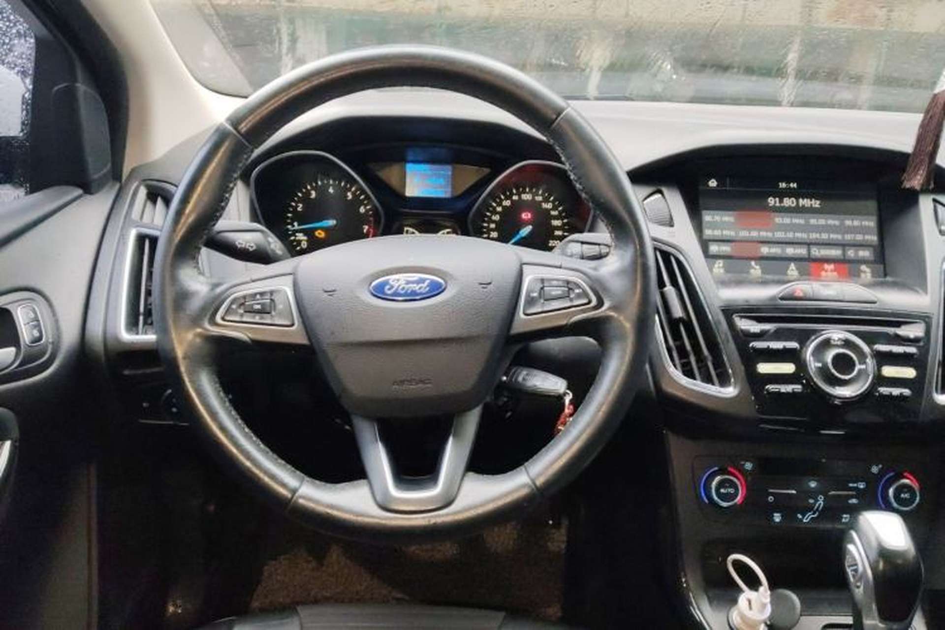 Used Ford Focus 2017 Sedan 1.6L Automatic Fashion Edition Smart Drive Version Steering Wheel