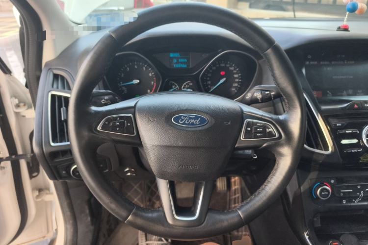 Used Ford Focus 2017 Sedan 1.6L Automatic Fashion Edition Smart Drive Version Steering Wheel