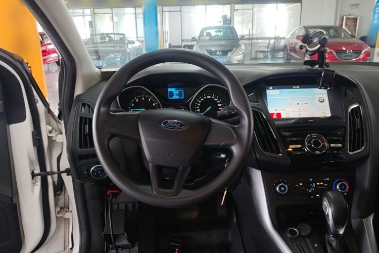 Used Ford Focus 2017 Hatchback 1.6L Automatic Comfort Plus SmartDrive Edition Steering Wheel