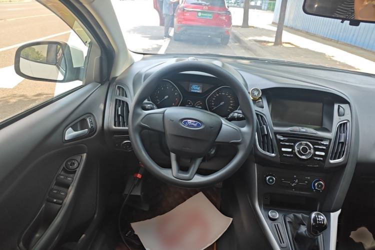 Used Ford Focus 2017 Hatchback 1.6L Manual Comfort Plus SmartDrive Edition Steering Wheel