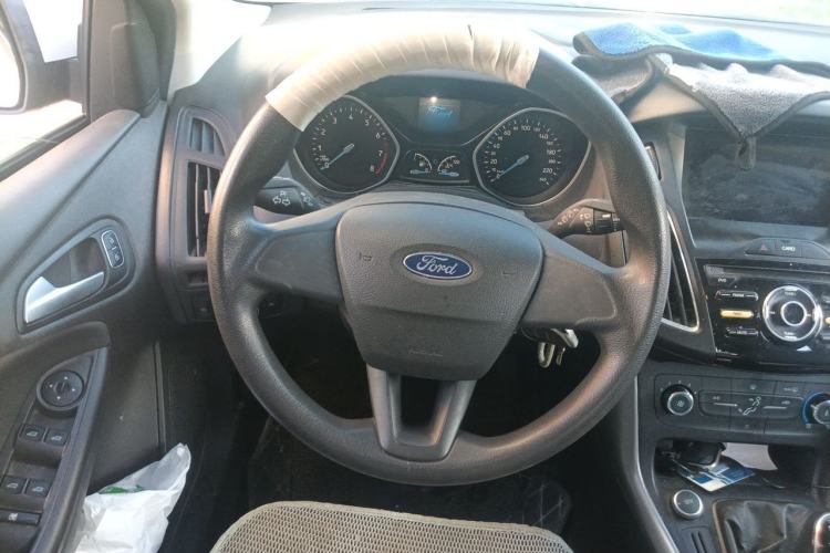 Used Ford Focus 2017 Hatchback 1.6L Manual Comfort Plus SmartDrive Edition Steering Wheel