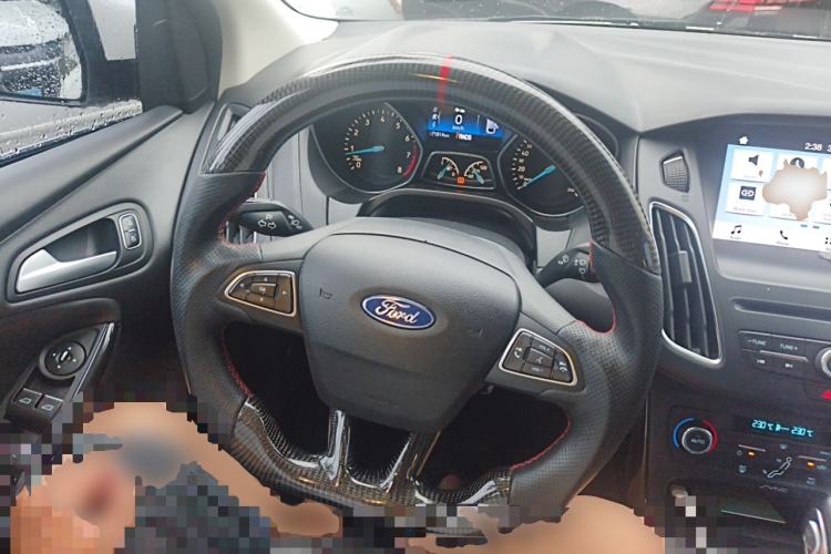 Used Ford Focus 2017 Sedan EcoBoost 180 Automatic Elite Model Steering Wheel