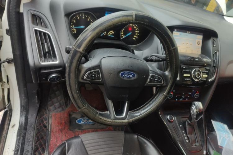 Used Ford Focus 2017 Sedan 1.6L Automatic Fashion Edition Smart Drive Version Steering Wheel