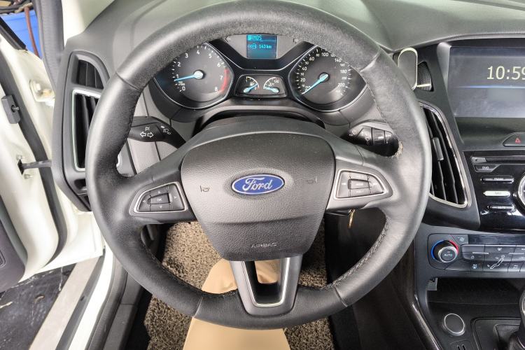 Used Ford Focus 2017 Sedan 1.6L Automatic Fashion Edition Smart Drive Version Steering Wheel