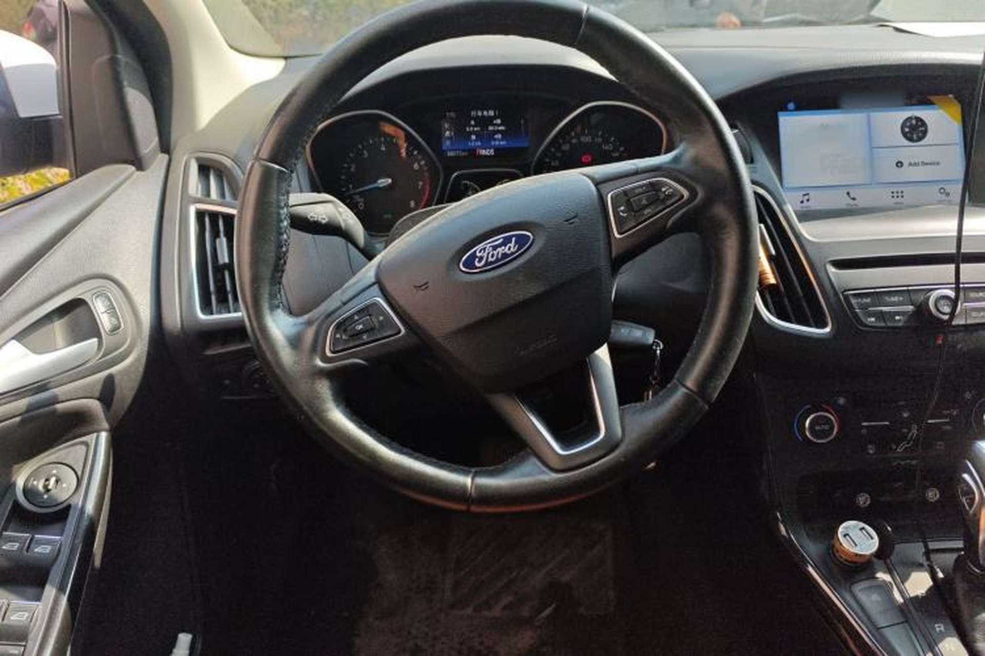 Used Ford Focus 2017 Hatchback EcoBoost 180 Automatic Elite Model Steering Wheel