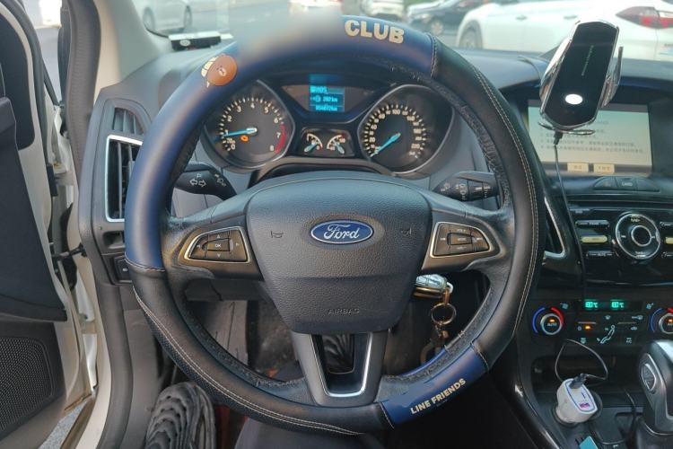 Used Ford Focus 2017 Sedan 1.6L Automatic Fashion Edition Smart Drive Version Steering Wheel
